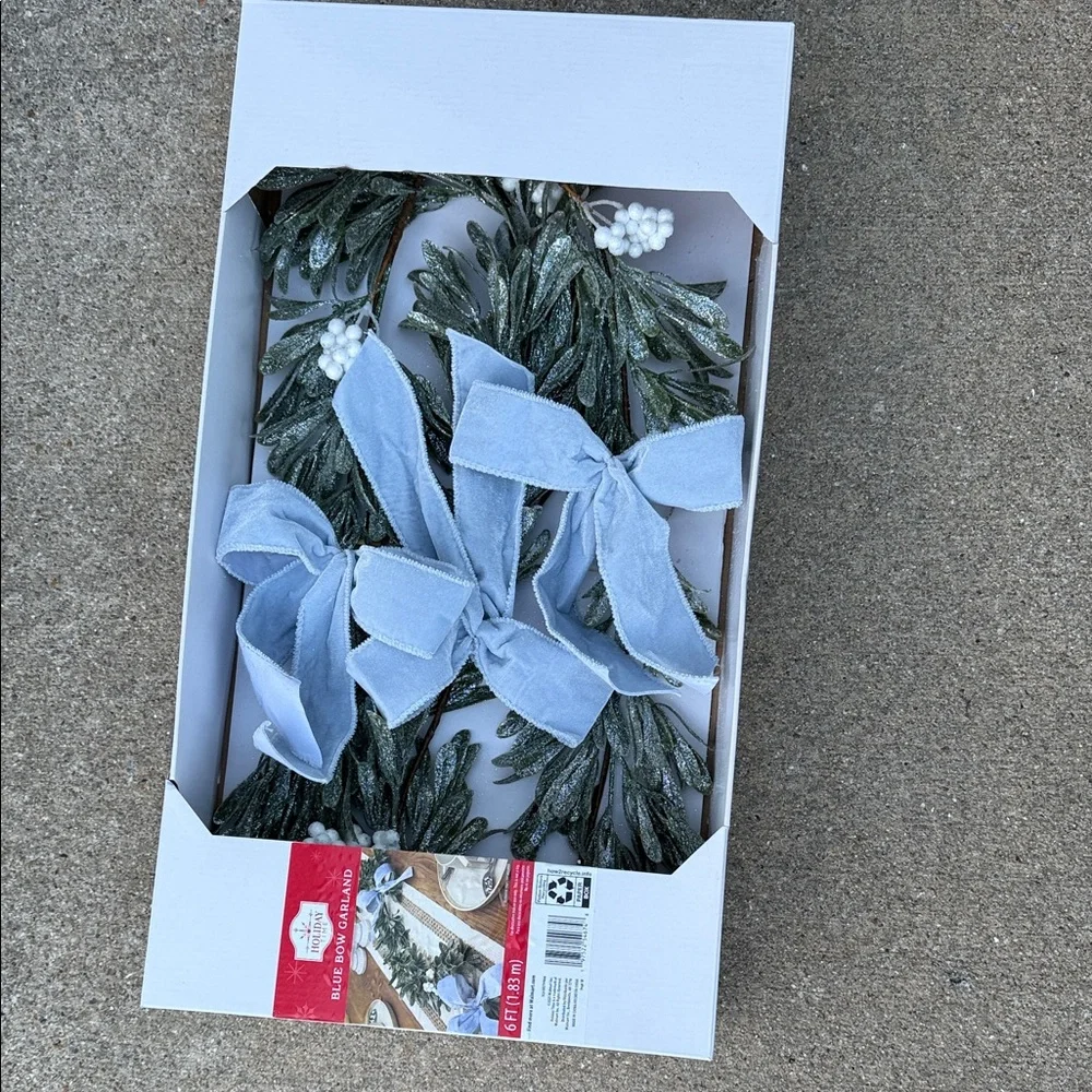 Holiday Time Frosted Blue Bow Garland - NWT